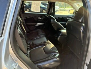 2018 Jeep Cherokee Latitude Plus — photo 7