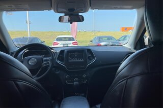 2019 Jeep Cherokee Latitude Plus — photo 22