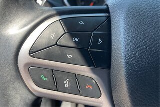 2019 Jeep Cherokee Latitude Plus — photo 25