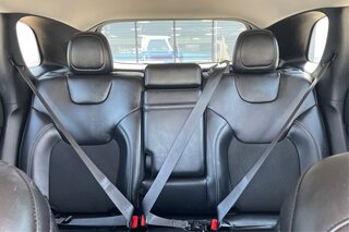 2019 Jeep Cherokee Latitude Plus — photo 14