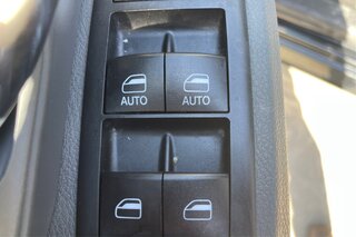 2017 Ram Ram 1500 Pickup SLT — photo 27