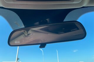 2017 Ram Ram 1500 Pickup SLT — photo 16