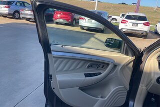 2016 Ford Taurus SE — photo 21