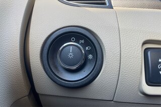 2016 Ford Taurus SE — photo 19