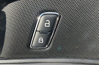 2018 Ford Explorer Base — photo 28