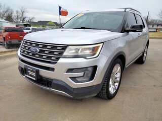 2017 Ford Explorer XLT — photo 1