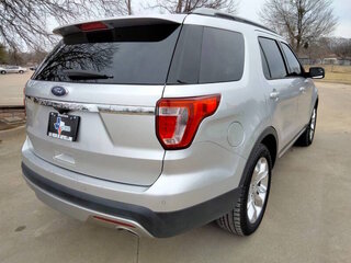 2017 Ford Explorer XLT — photo 5