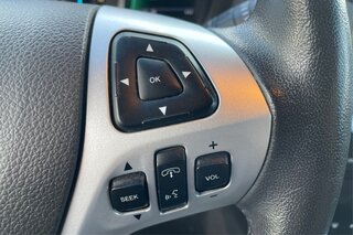 2015 Ford Explorer XLT — photo 26