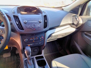 2019 Ford Escape S — photo 17