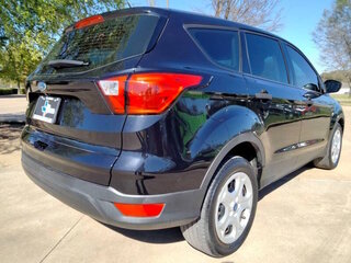 2019 Ford Escape S — photo 5