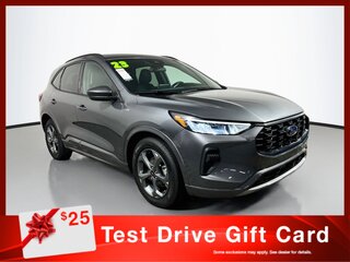 2023 Ford Escape ST-Line — photo 1