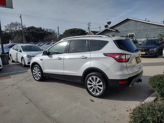 2017 Ford Escape Titanium — photo 17