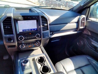 2020 Ford Expedition XLT — photo 16