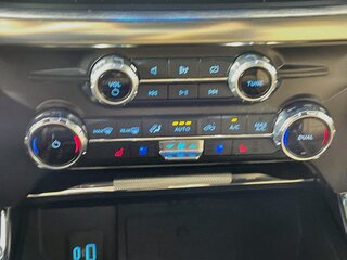 2022 Ford F-150 Lariat — photo 23