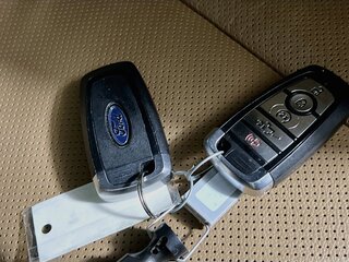 2022 Ford F-150 Lariat — photo 33