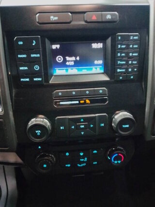 2016 Ford F-150 XLT — photo 15