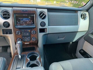 2013 Ford F-150 Lariat — photo 9