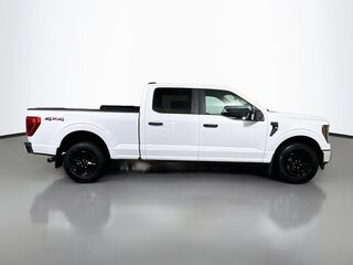 2023 Ford F-150 XLT — photo 2