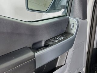 2023 Ford F-150 XLT — photo 13