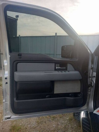 2013 Ford F-150 XLT — photo 11