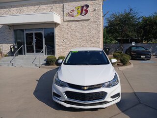 2018 Chevrolet Cruze LT — photo 1