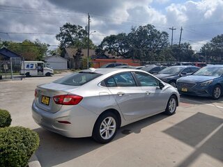 2018 Chevrolet Cruze LT — photo 13