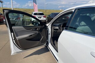 2020 Chevrolet Malibu 1LT — photo 21