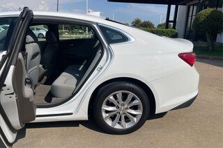 2020 Chevrolet Malibu 1LT — photo 10