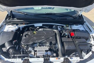 2022 Chevrolet Malibu 1LT — photo 24
