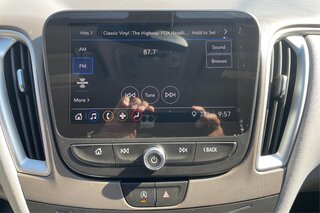 2022 Chevrolet Malibu 1LT — photo 13