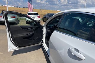 2020 Chevrolet Malibu 1LT — photo 21