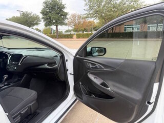 2022 Chevrolet Malibu 1LT — photo 18