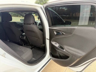 2022 Chevrolet Malibu 1LT — photo 16