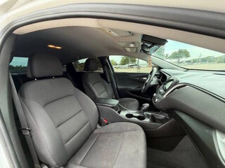 2022 Chevrolet Malibu 1LT — photo 19