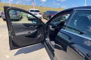 2022 Chevrolet Malibu 1LT — photo 21