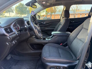 2020 GMC Acadia AT4 — photo 10
