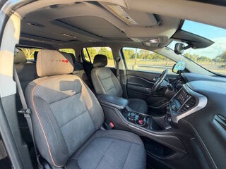 2020 GMC Acadia AT4 — photo 21