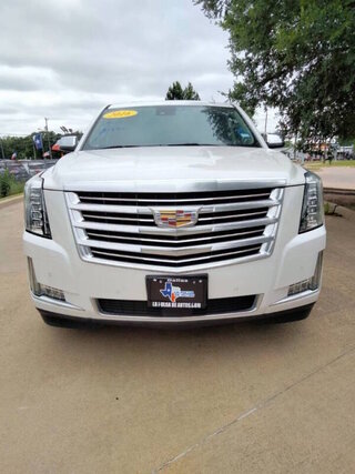 2016 Chevrolet Suburban LTZ — photo 2
