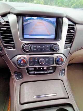 2016 Chevrolet Suburban LTZ — photo 17