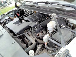 2016 Chevrolet Suburban LTZ — photo 27