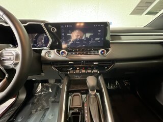 2024 GMC Canyon Elevation — photo 22