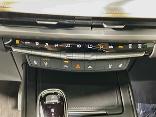 2024 Cadillac XT4 Premium Luxury — photo 23