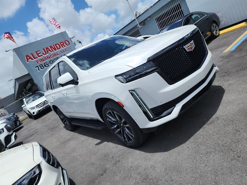 2022 Cadillac Escalade Sport