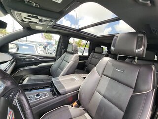 2022 Cadillac Escalade Sport — photo 16