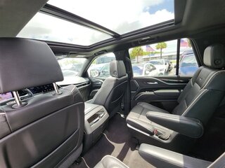 2022 Cadillac Escalade Sport — photo 9