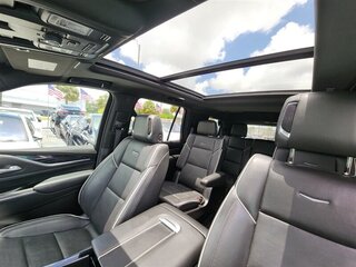 2022 Cadillac Escalade Sport — photo 13