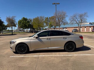 2018 Honda Accord Touring — photo 3