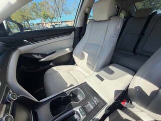 2018 Honda Accord Touring — photo 15