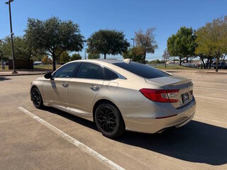 2018 Honda Accord Touring — photo 4