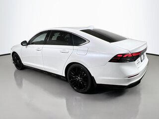 2024 Honda Accord Hybrid Touring — photo 5